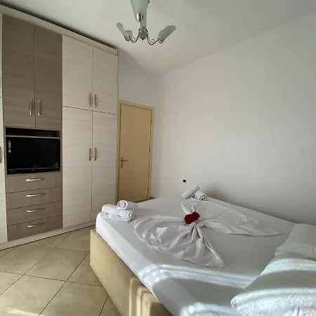 Apartment Krenar Voda *