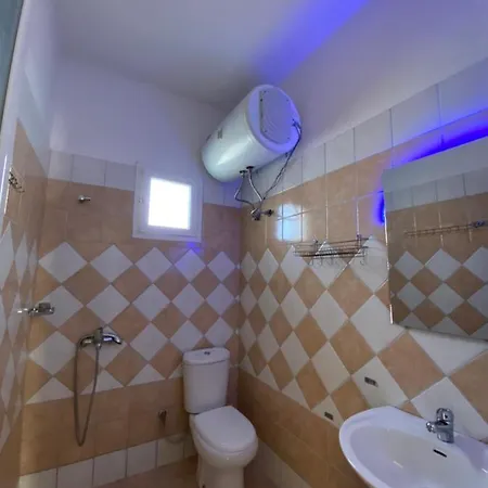Krenar Voda Apartament Ksamil